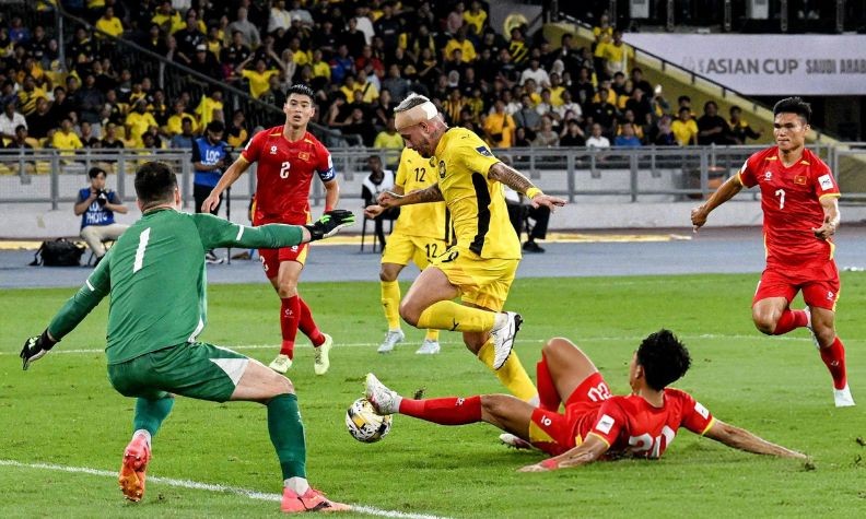 Thấy gì sau thất bại toàn tập của ĐT Việt Nam trước Malaysia