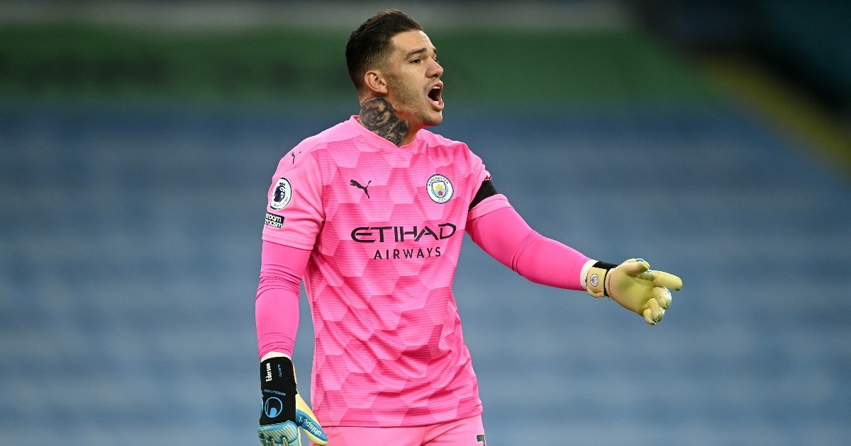 Man City sắp mất Ederson 