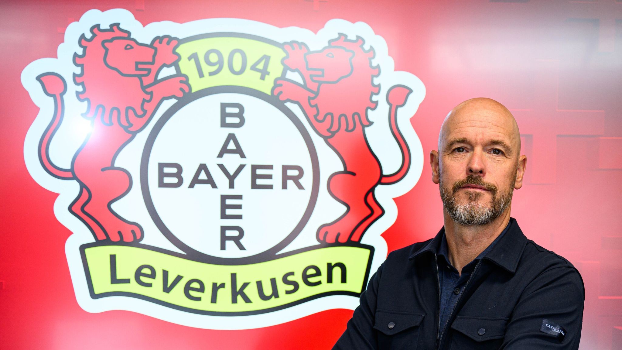 Bayer Leverkusen bổ nhiệm Erik ten Hag làm huấn luyện viên trưởng